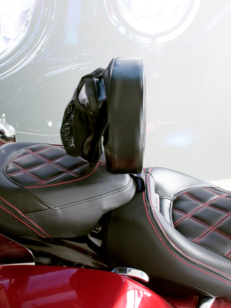 CB012202 mactions motorcycle rider backrest with tool bag for harley road king