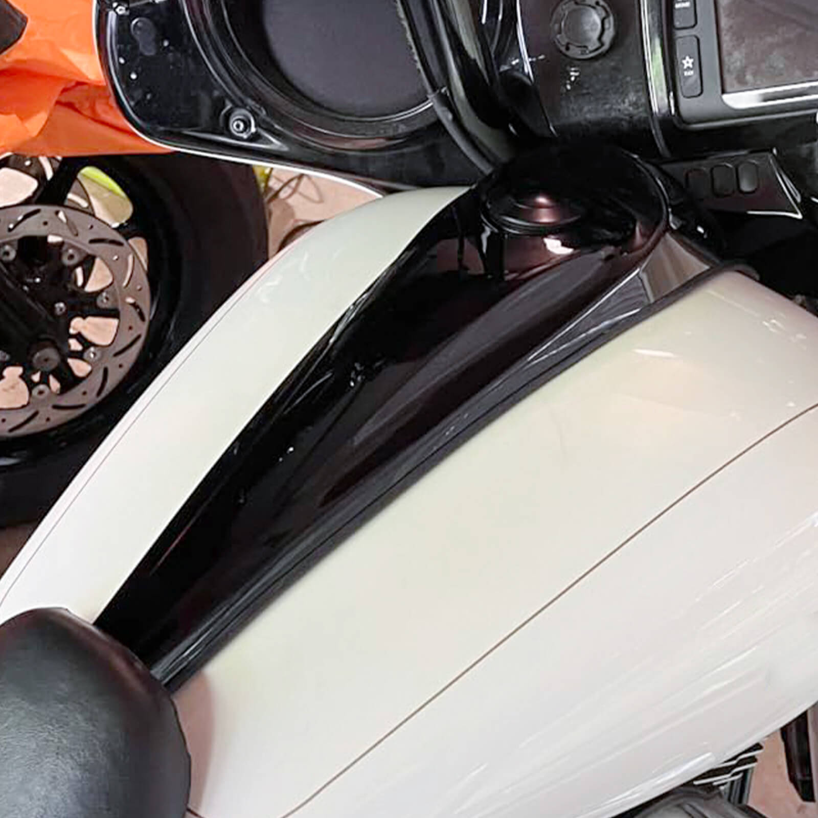 CR010502 mactions Dash Fuel Console Cover Fit Harley touring