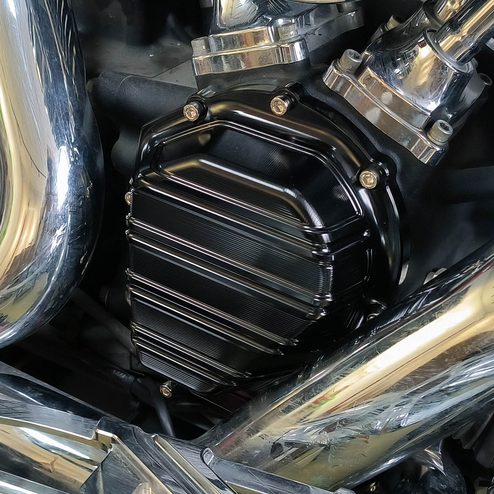 Side Cam Cover Fit Harley M8 Engine Touring Softail 2017-2025 | Mactions