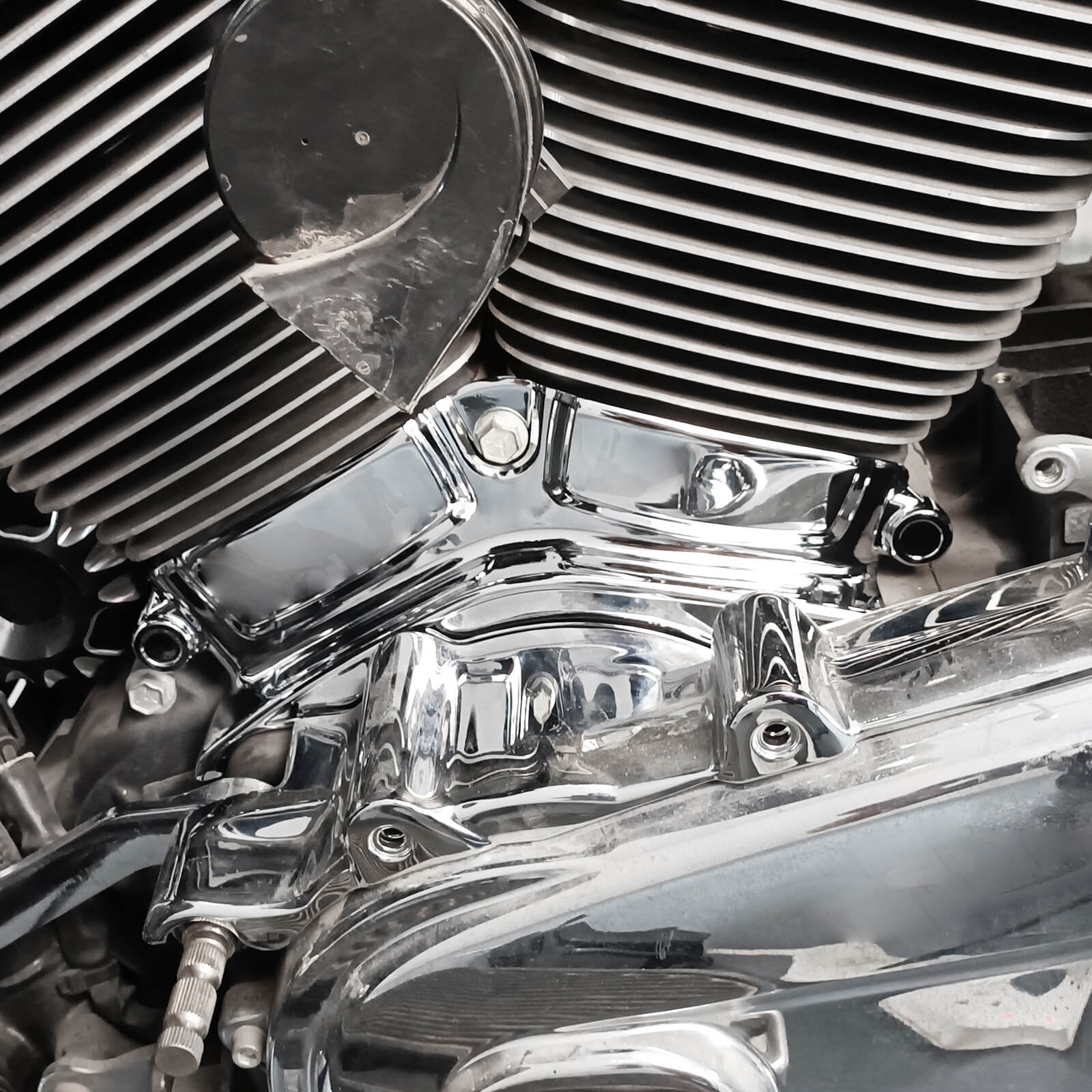 CR034302-mactions-harley-touring-CylinderBase-Engine-Cover-chrome