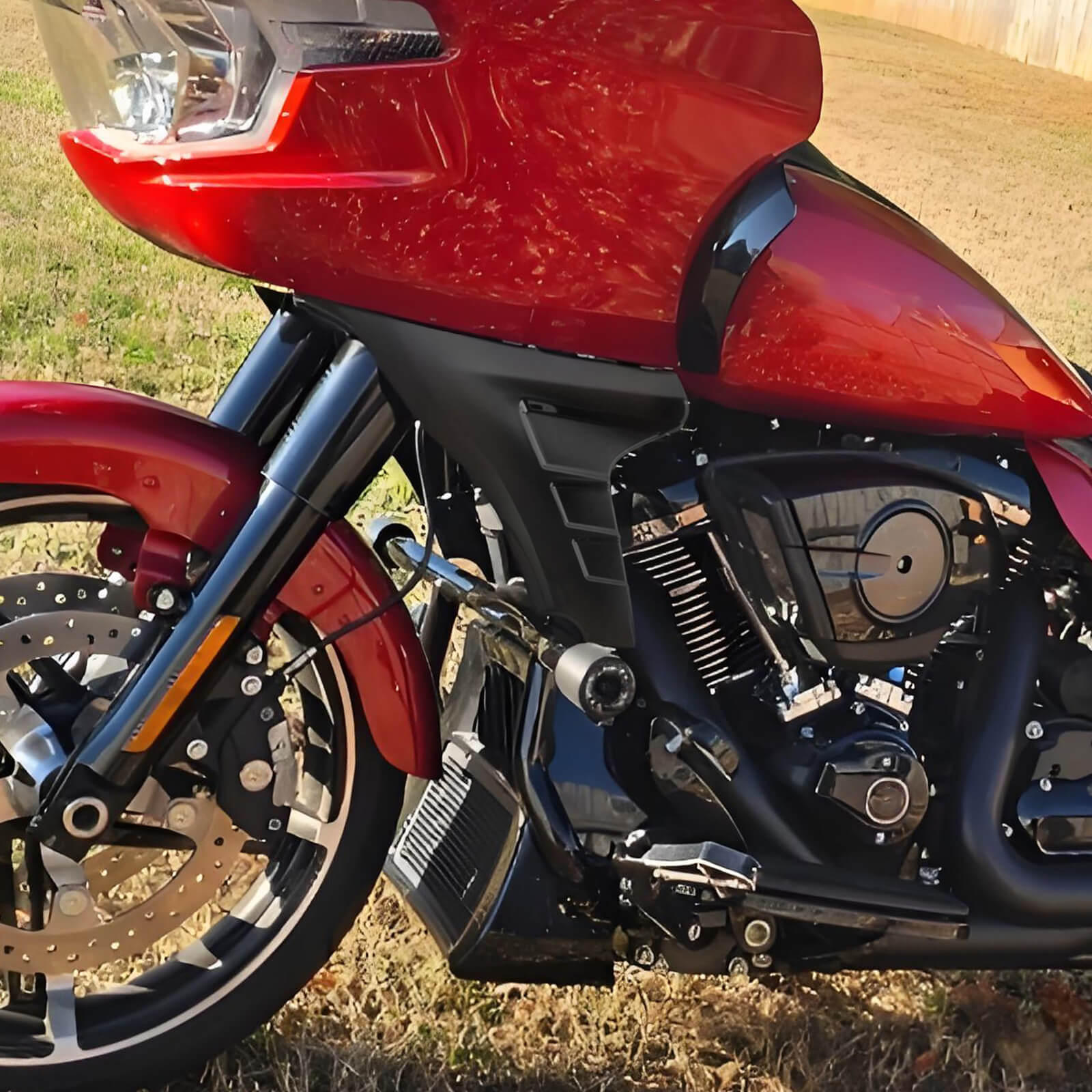 FR003304 mactions Harley CVO Road Glide Side Fairing Panel & Support Bracket for harley