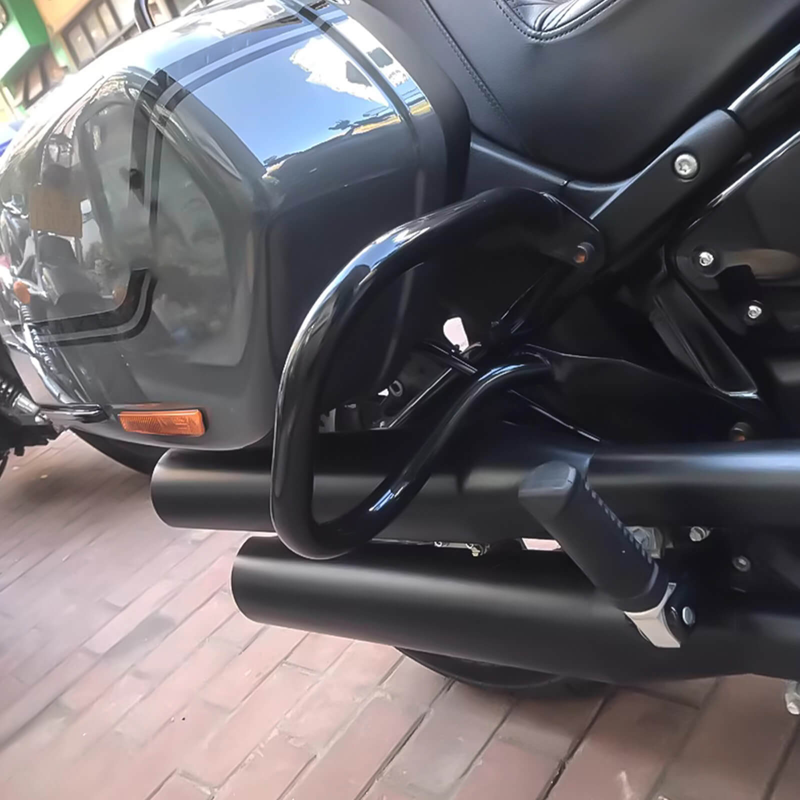 FR005701 mactions Rear Saddlebag Crash Bar For Harley low rider st