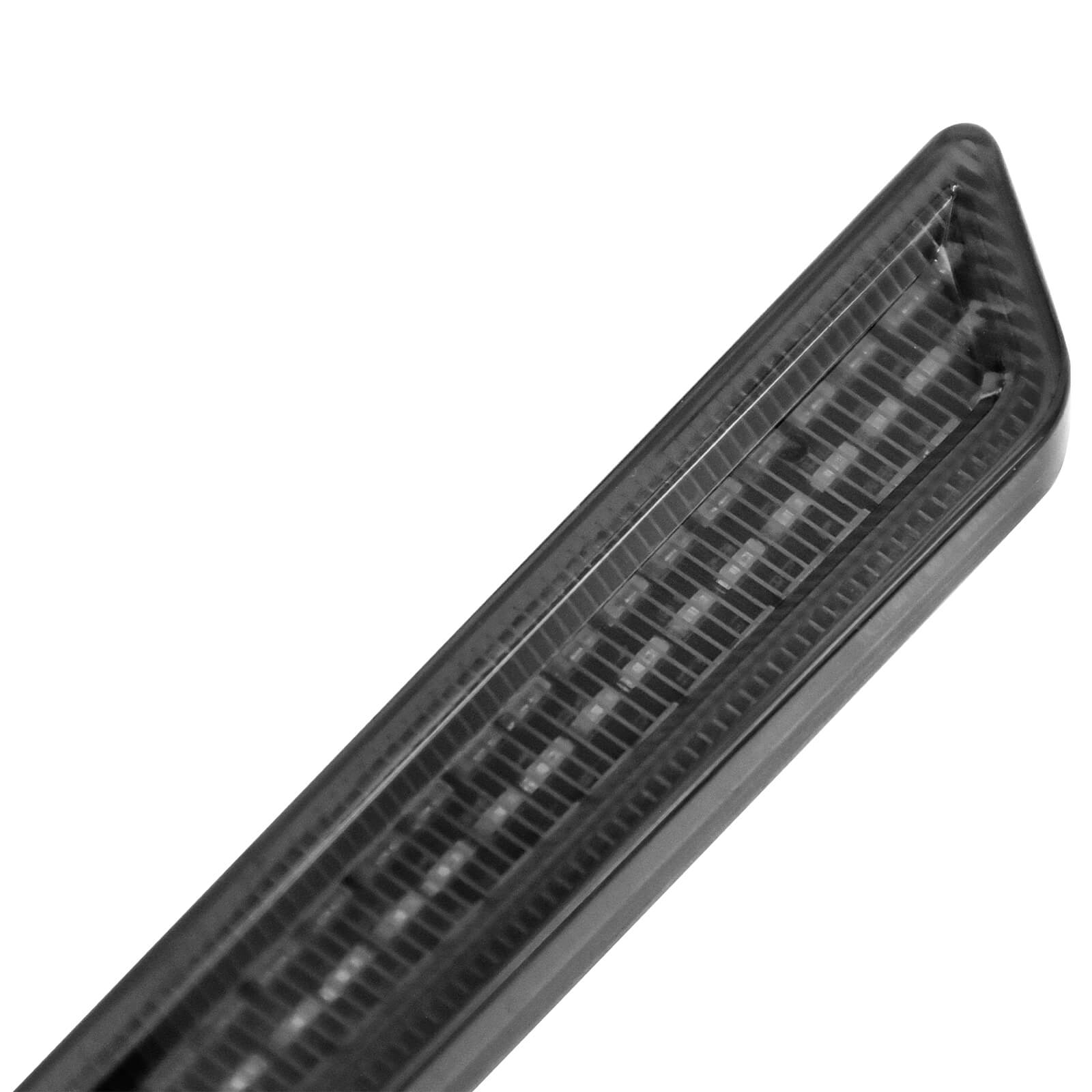 LA018801-mactions-street-glide-cvo-flhxse-saddlebag-light