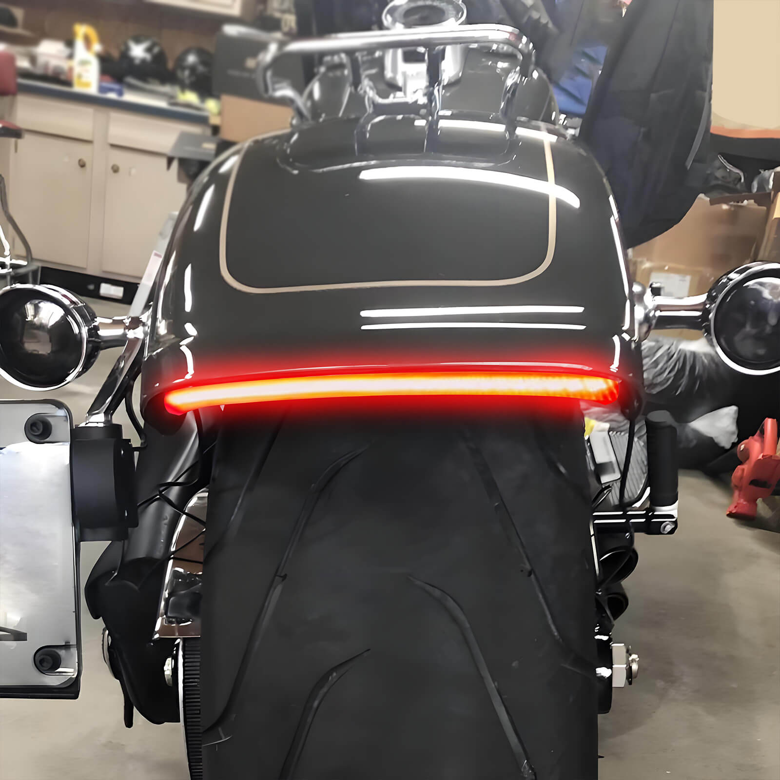 LA0225 mactions LED Rear Fender Taillight for harley - effect