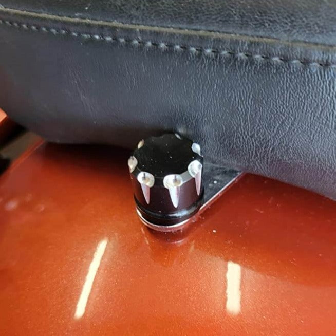 TH014101-harley-motorcycle-seat-bolt-screw