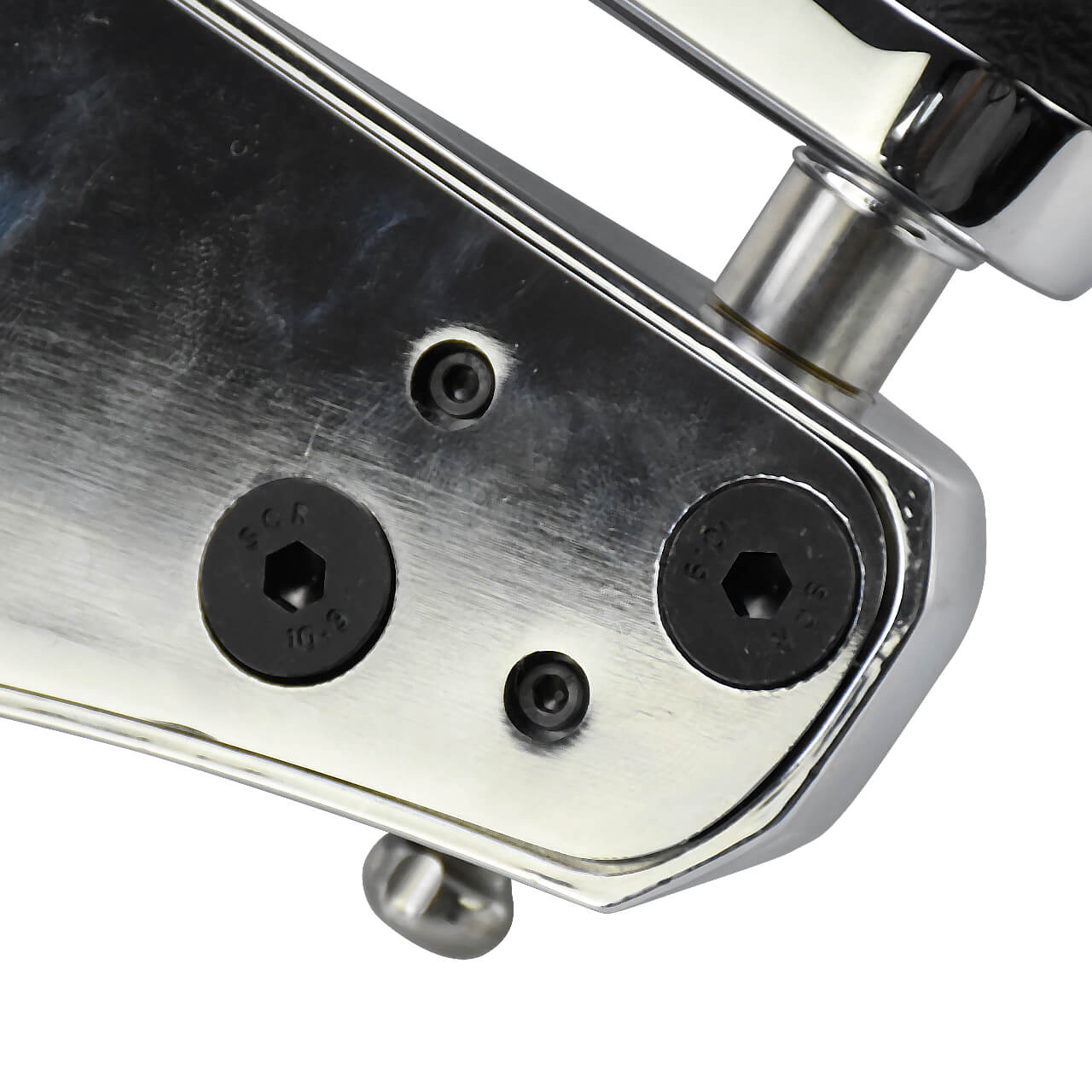 TH021002-passenger-armrest-cup-holder-for-harley