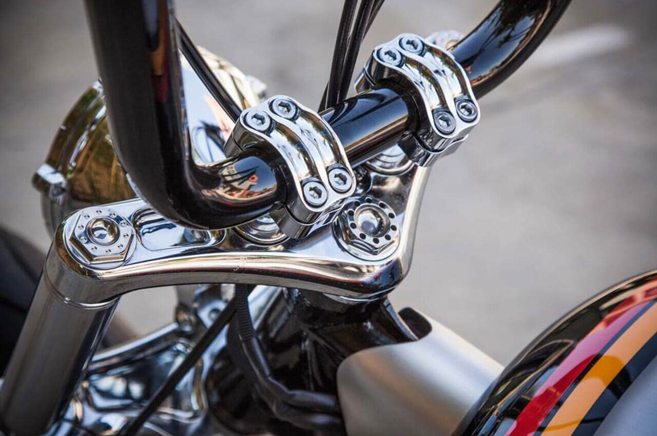 TH031302-mactions-handlebar-riser-clamp-dyna