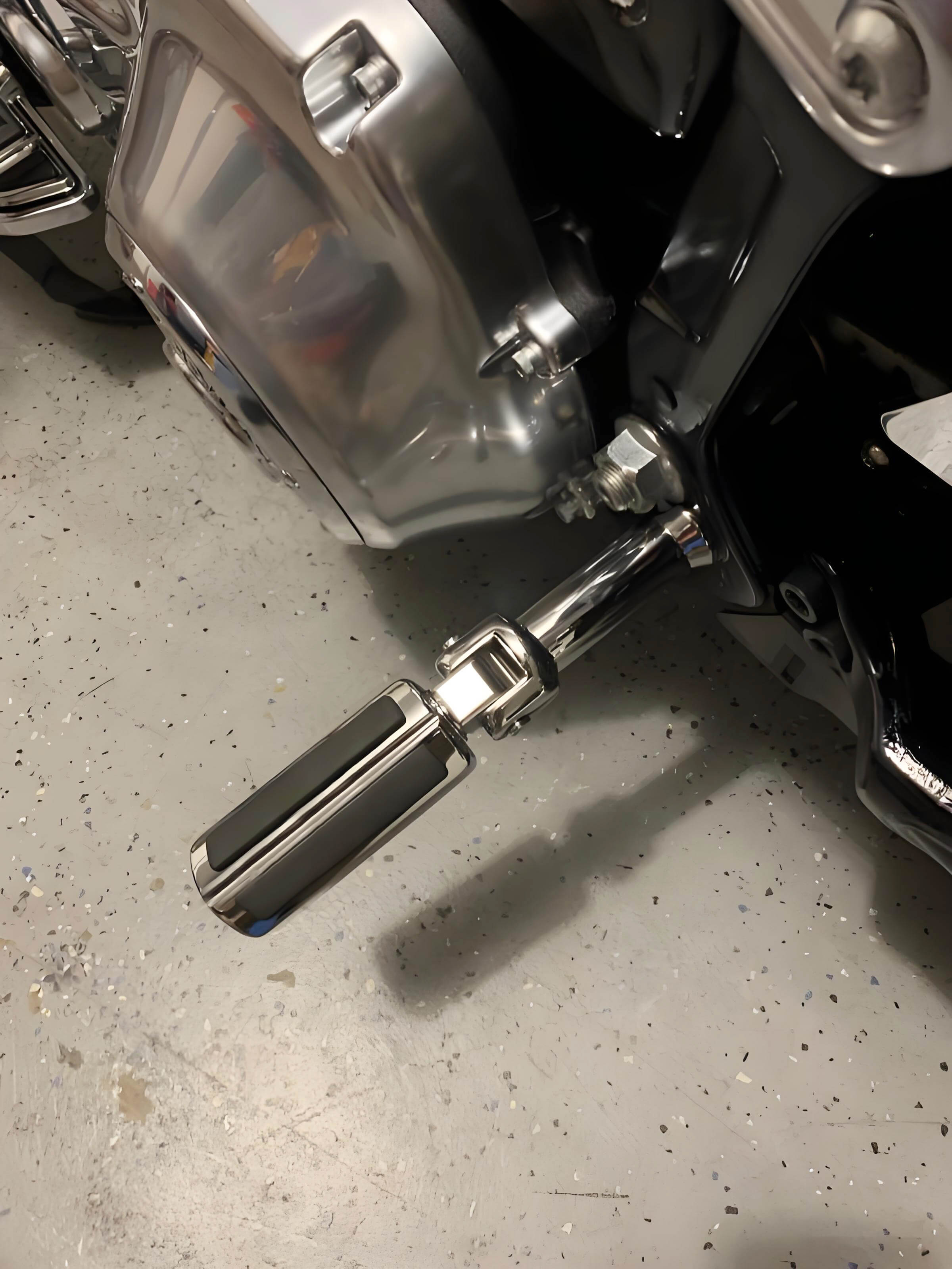 TH034602 mactions Passenger footpeg support kit chrome