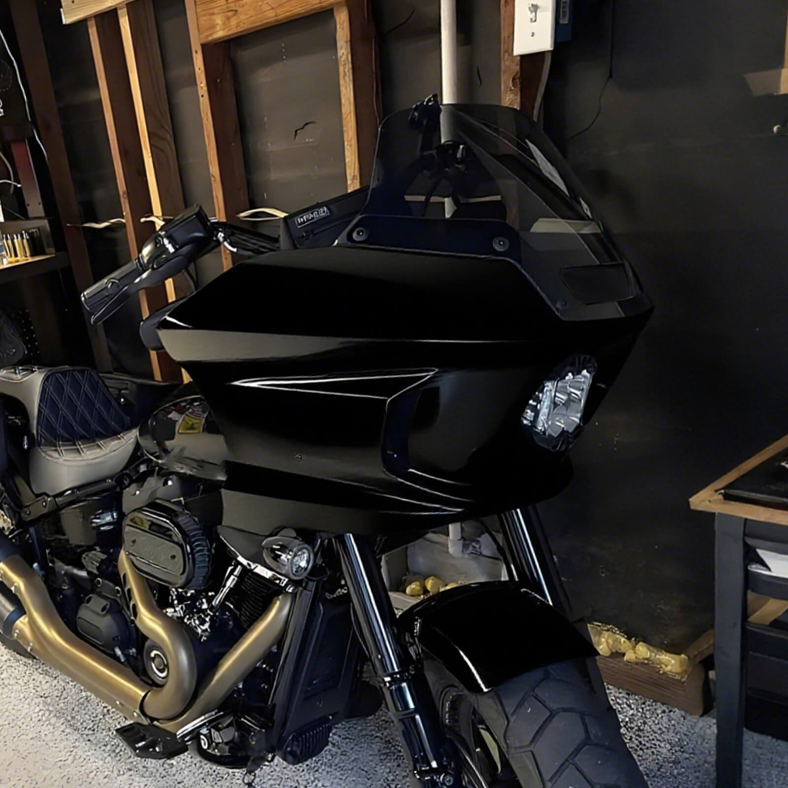 WI004102 mactions gloss black Front Headlight Fairing with 8” Windshield for Harley softail 2018 - effect