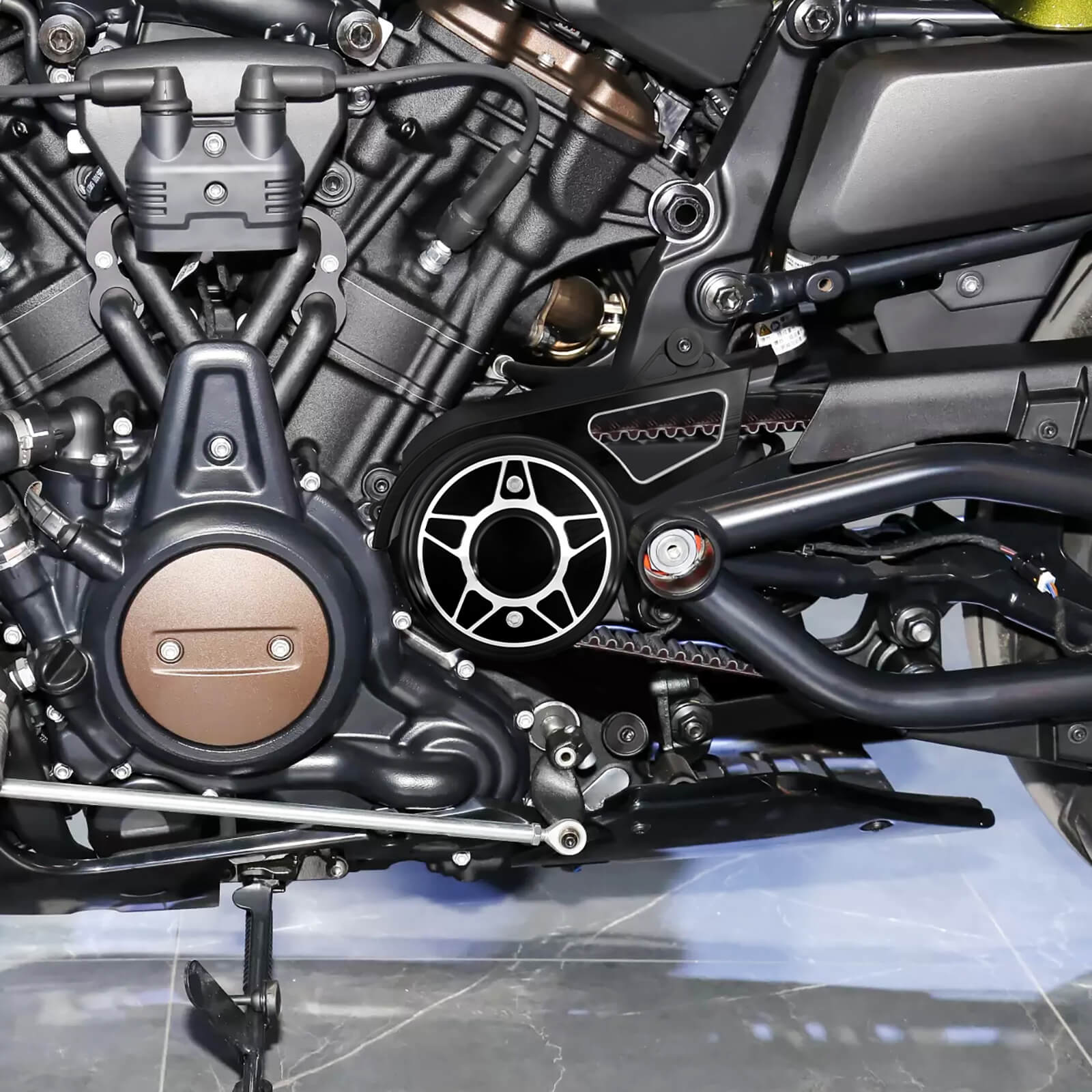 ZH001489-mactions-nightster-sprocket-pulley-cover-effect