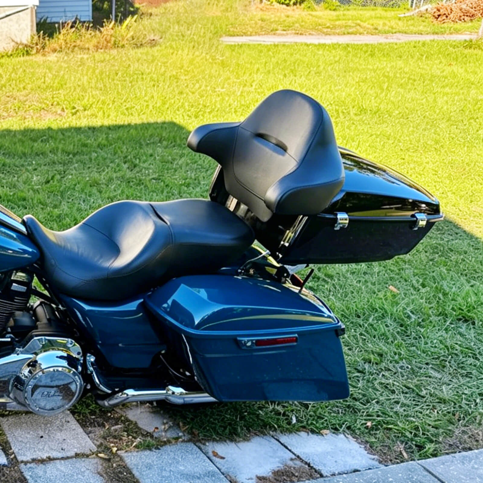 Wrap-Around King Tour Trunk Passenger Backrest for Harley Touring '14-'25 | Mactions