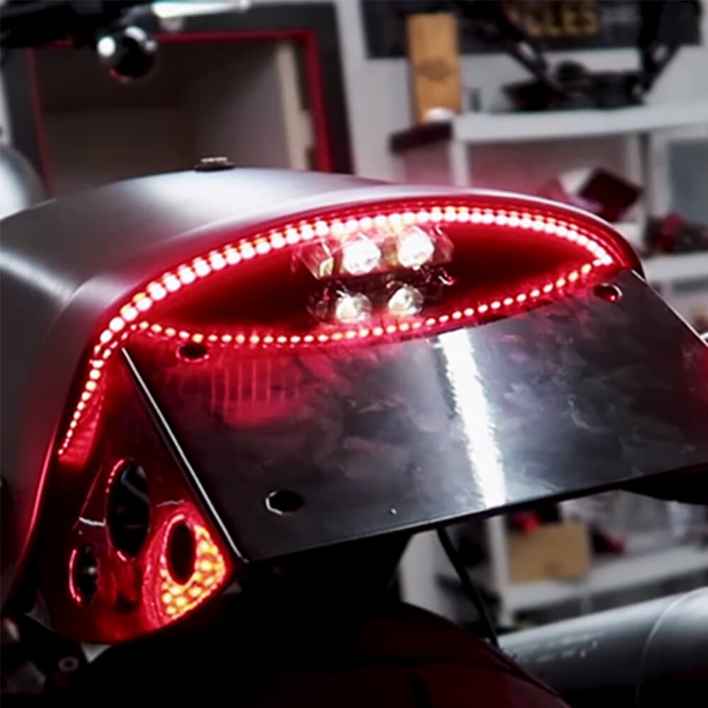 harley-License-Plate-Tail-Light-Turn-Signal-effect-LA018101