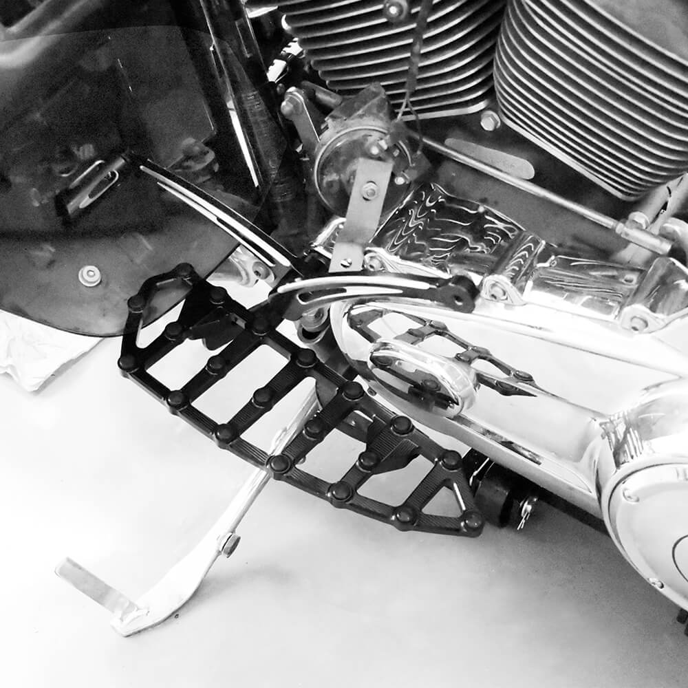 rider-footboards-see-through-design-install-PE013901