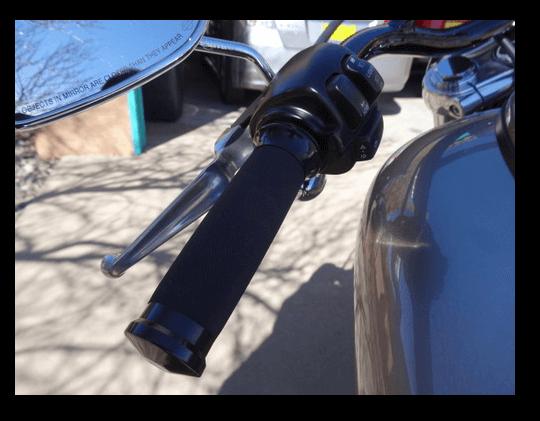 GP004701-black-rubber-hand-grips-effect