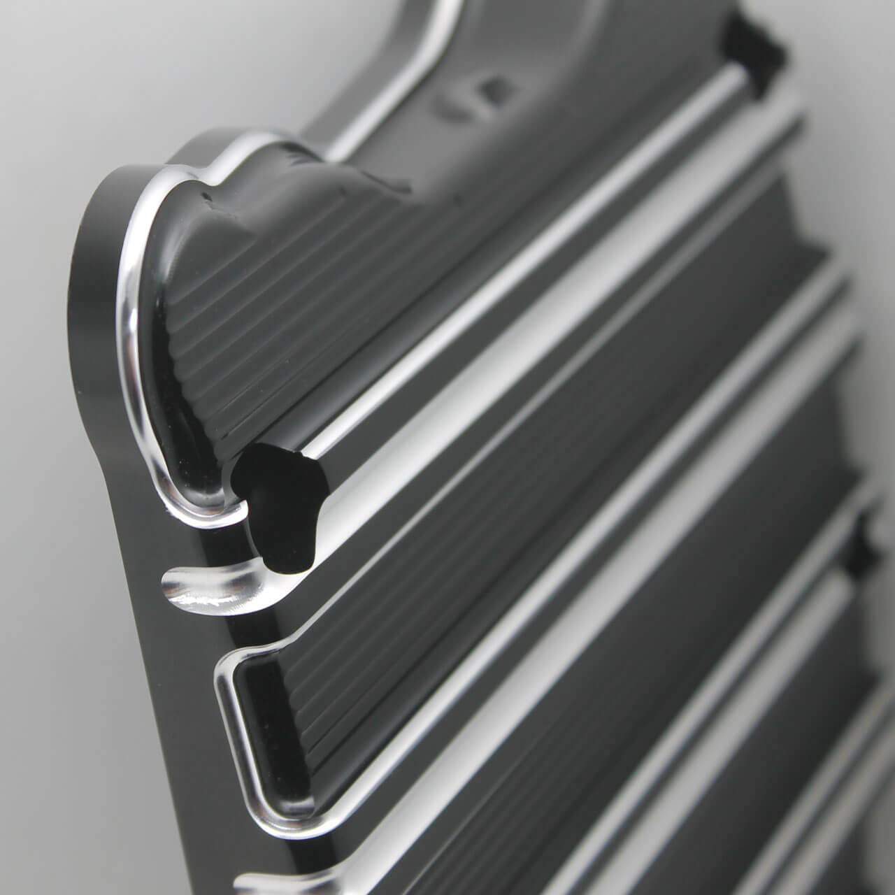 CR000601-mactions-cnc-cut-rocker-box-for-harley-trike