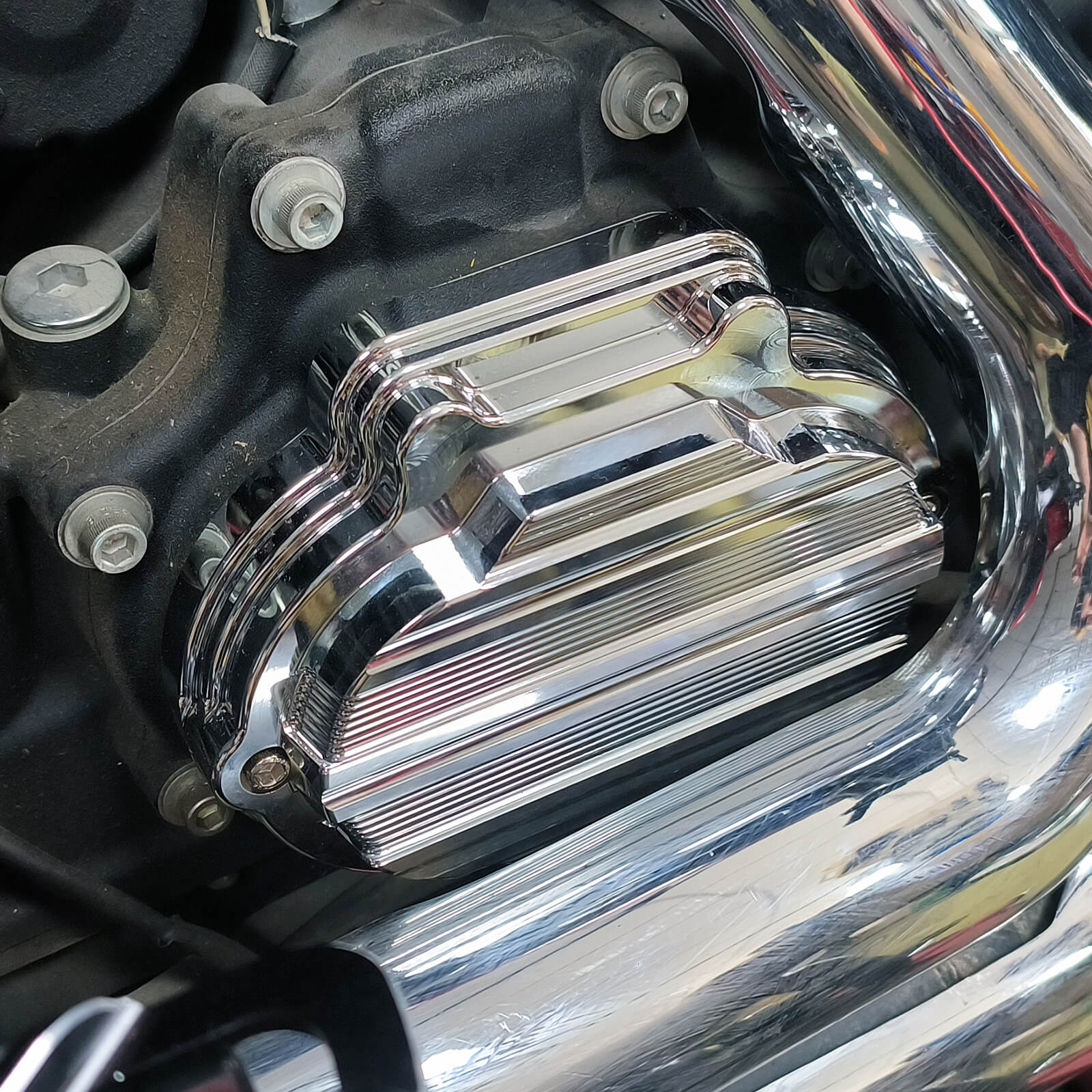 CR0029-Transmission-Side-Cover-for-harley-touring-chrome