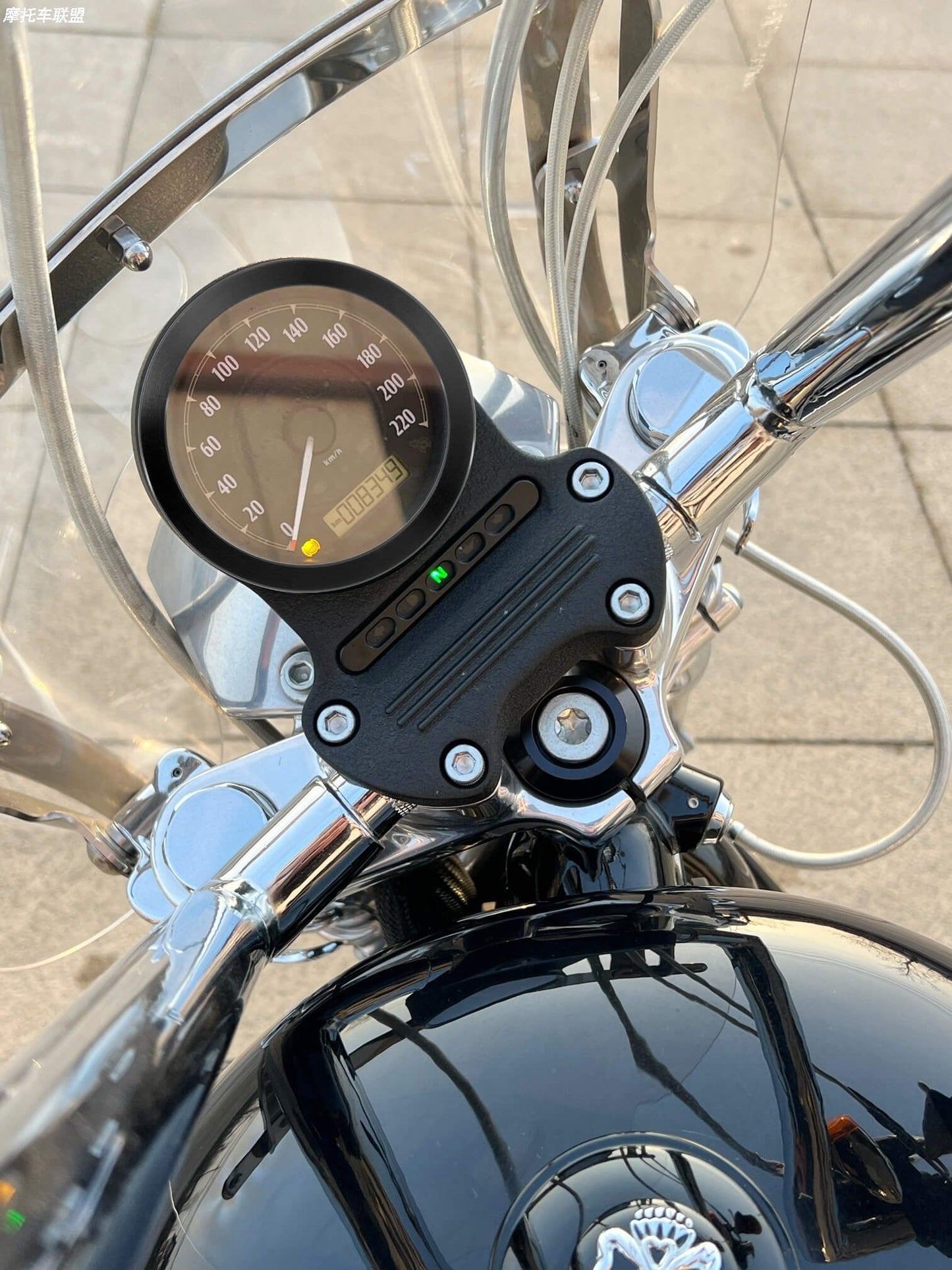 CR009407-mactions-harley-speedometer-trim-ring