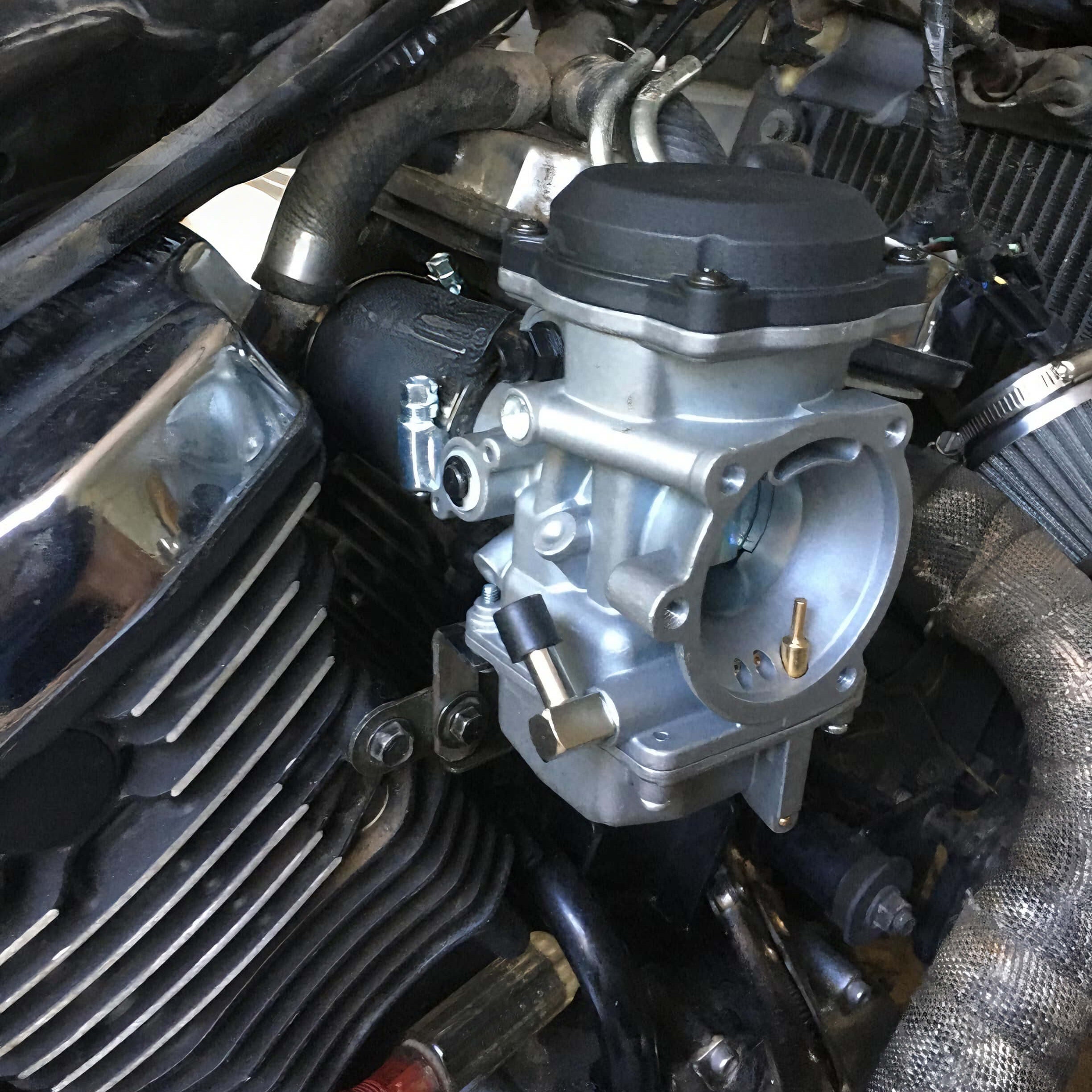 FU000601_Mactions_Premium Aluminum Carburetor Replacement for Harley Softail & Dyna
