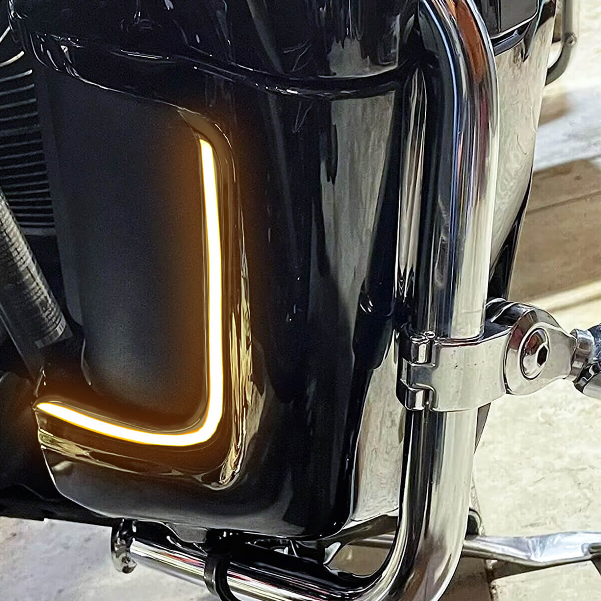 Motorcycle Lower Fairing Grills LED Turn Signal Light For