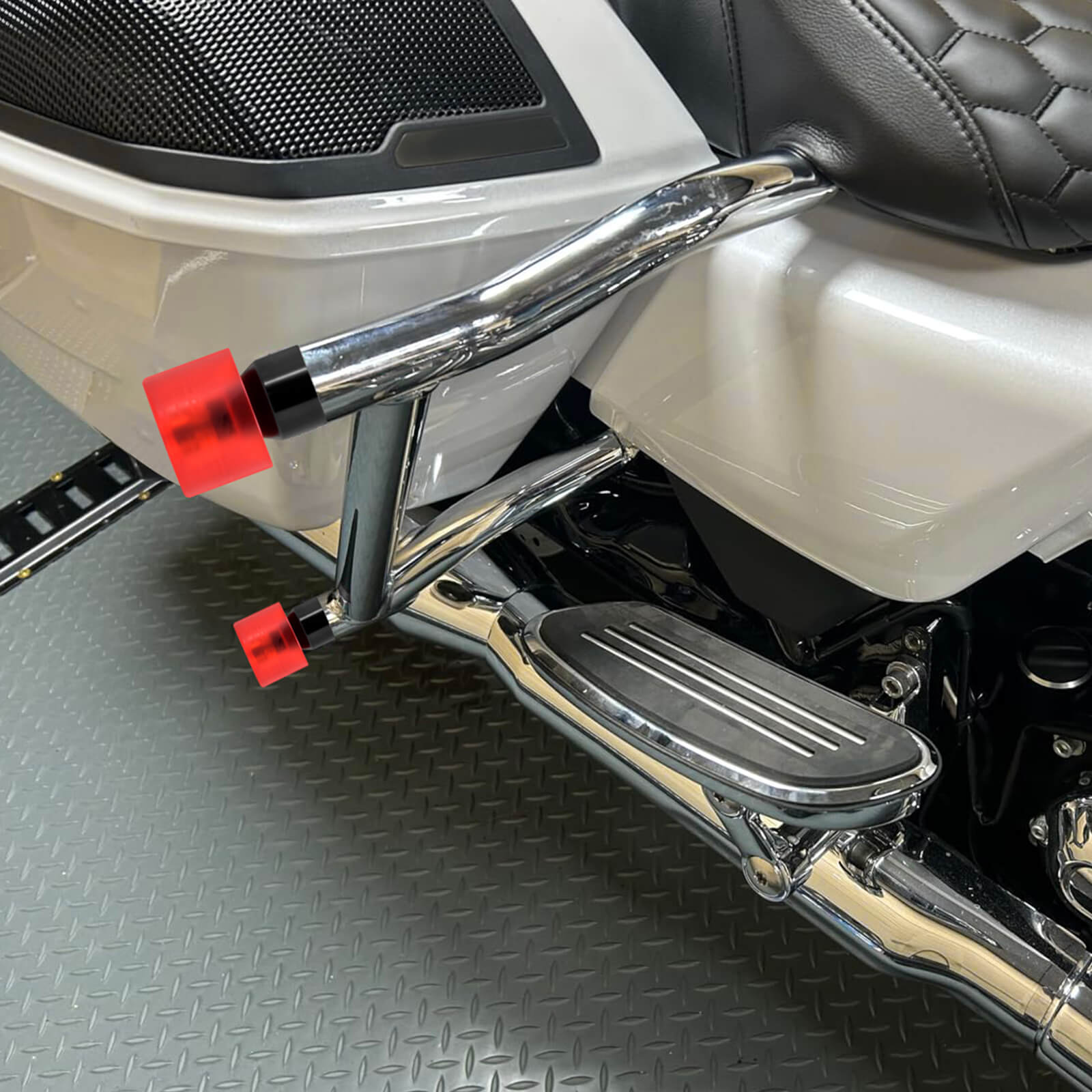 ZHFR0005 MACTIONS Rear Saddle Bag Guards Chrome Crash Bars for harley 