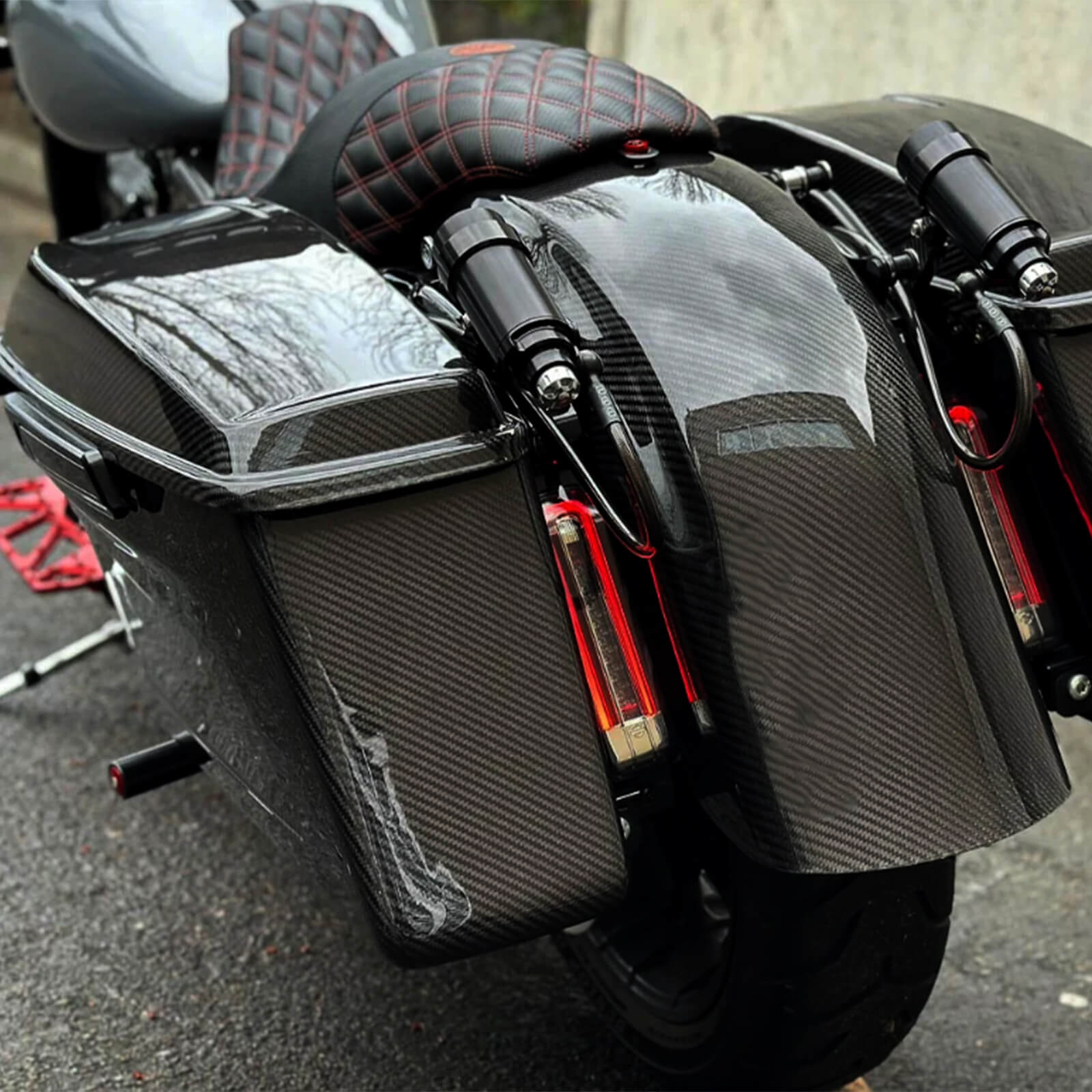 ZHLU0047 JG mactions carbon fiber side bags touring 2021 carbon fiber effect_7cb8b79c 1c0a 4279 bbfa 15b07c691138