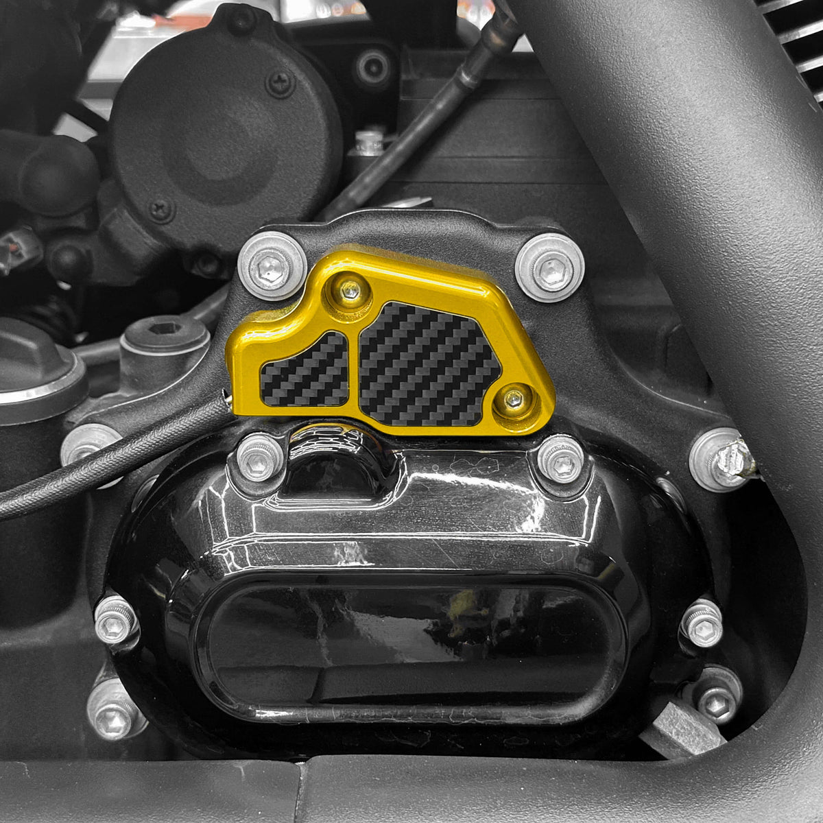 cr037403 06 mactions transmission gear sensor cover softail 2025 gold effect