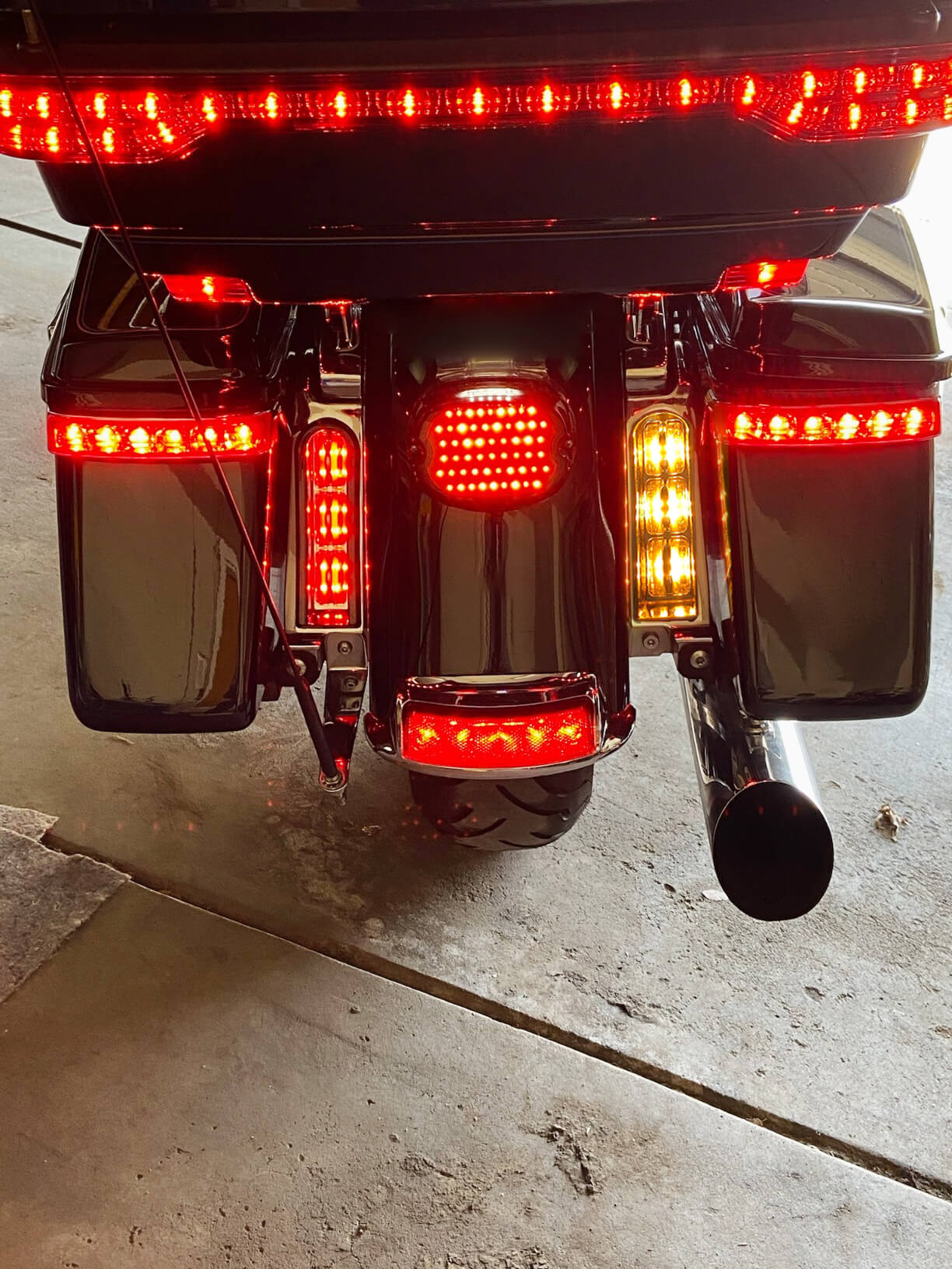 mactions-filler-insert-harley-tail-light